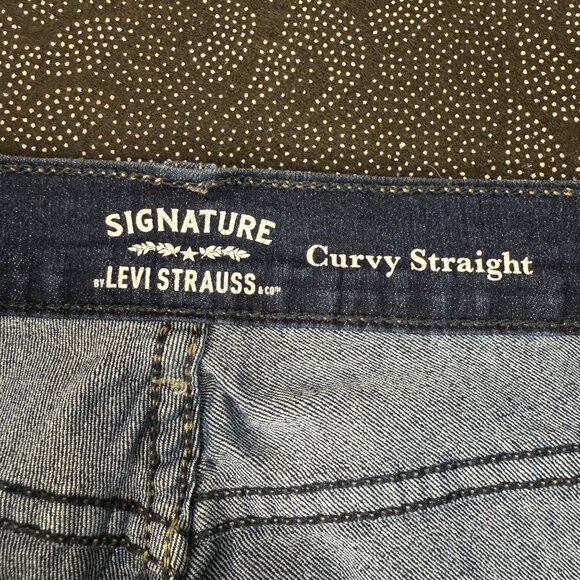 Levi Strauss Womens Size 20M Blue Signature Curvy Straight Jeans Dark Wash Denim - Picture 2 of 10